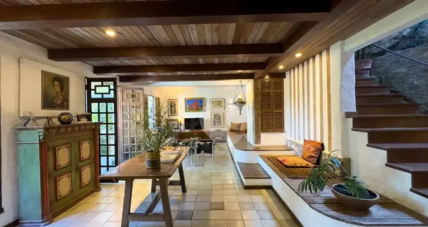 Casa à venda, 354 m² por R$ 2.700.000,00 - Lagoa - Rio de Janeiro/RJ