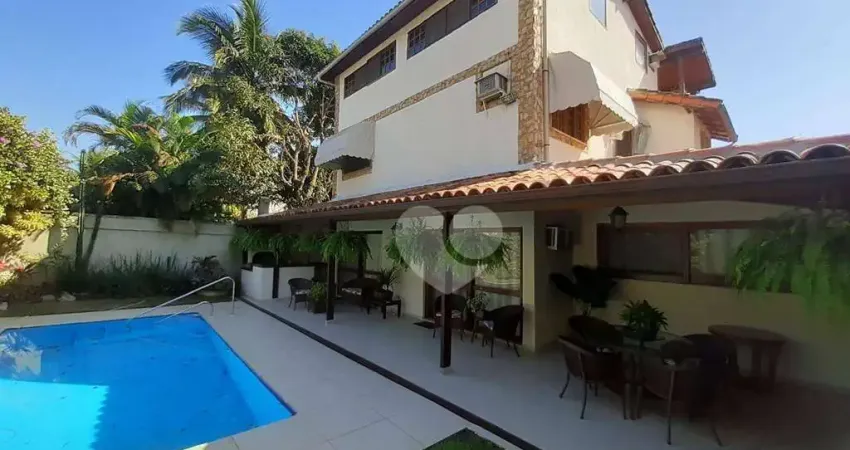 Casa à venda, 390 m² por R$ 2.950.000,00 - Barra da Tijuca - Rio de Janeiro/RJ
