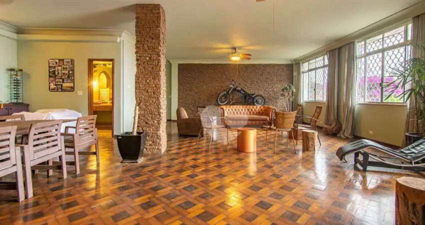 Casa de Rua com 6 quartos à venda, 680m² - Santa Teresa