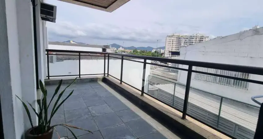 Gleba A - Apartamento bem amplo de 2 quartos e muito bem localizado. Recreio dos Bandeirantes/RJ.