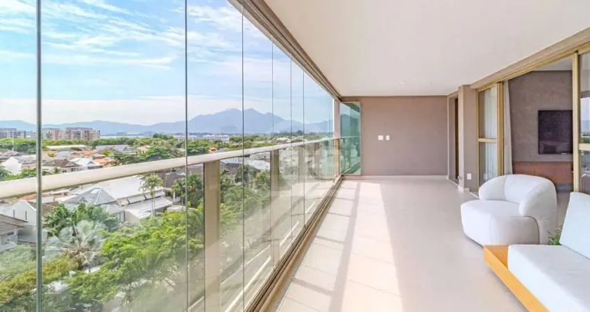 Condomínio No Latitud - Apartamento totalmente reformado e Planejado com 4 Quartos sendo 3 Suítes. Próximo ao Golf Olímpico.