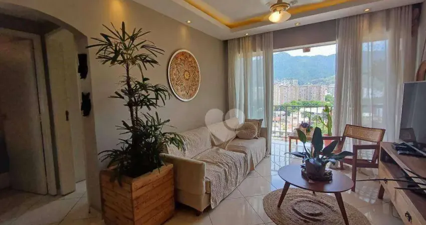 Apartamento com 2 quartos à venda, 74 m² por R$ 490.000