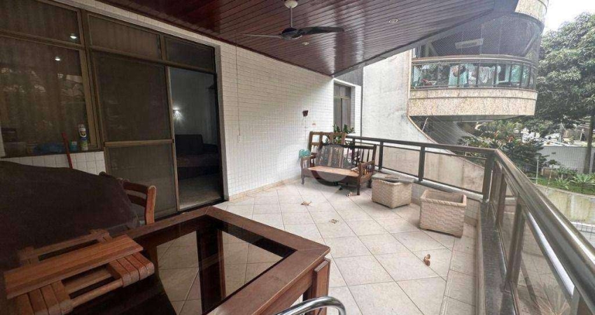 espaçoso apartamento com 3 quartos com 167m2.