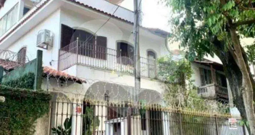 Casa com 4 dormitórios à venda, 350 m² por R$ 1.048.000,00 Grajaú - Rio de Janeiro/RJ..