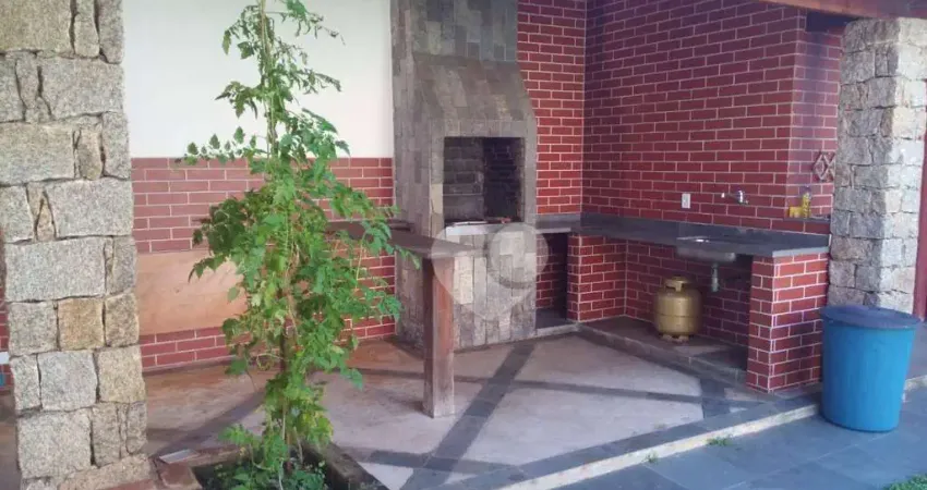 Casa com 4 quartos à venda, sendo 2 suítes 233 m² - garatucaia - angra dos reis/rj