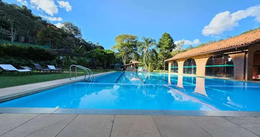 Apartamento com 1 quarto ( suíte) à venda, 68 m² por R$ 600.000 - Itaipava - Petrópolis/RJ