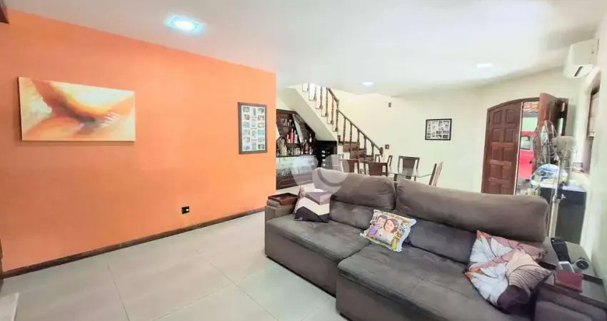 Casa com 3 dormitórios à venda, 354 m² por R$ 830.000,00 - Freguesia de Jacarepaguá - Rio de Janeiro/RJ