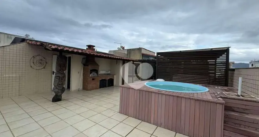 Recreio Gleba B - Cobertura Duplex reformada de 2 Suítes a venda em localização nobre e residencial com vista livre para a Praça.