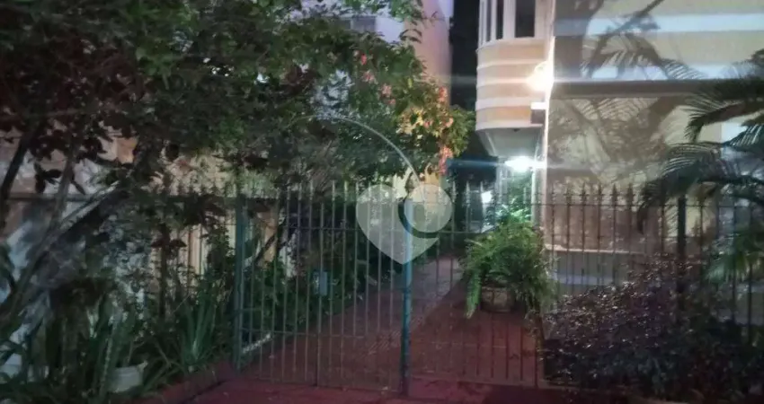 Casa com 3 quartos e uma suíte