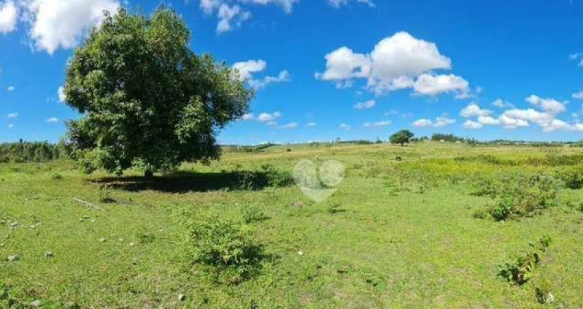 Fazenda Perobas à venda, 2486000 m² por R$ 9.300.000 - Araruama - Araruama/RJ
