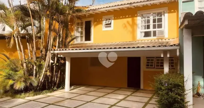 Casa com 4 quartos à venda, 194 m² por R$ 1.900.000 - Camorim Pequeno - Angra dos Reis/RJ