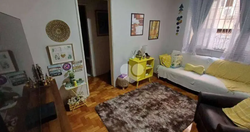 Apartamento 02 quartos a venda na tijuca, aceita pet, área de serviço, próximo ao metrô.