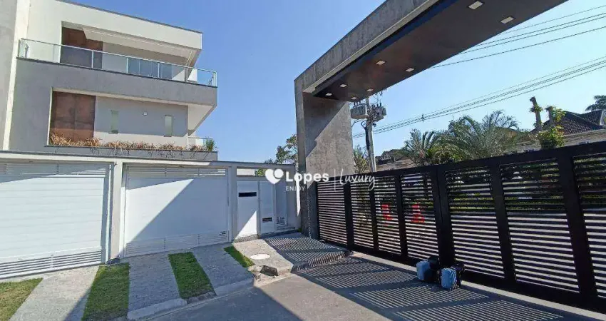 Casa em condomínio fechado com 4 quartos para alugar na Rua Desembargador Wellington Jones Paiva, --, Vargem Pequena, Rio de Janeiro