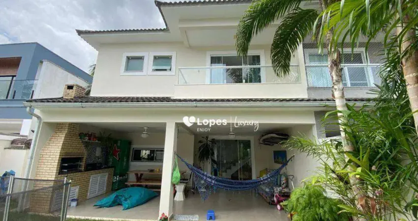 Vendo maravilhosa casa com 3 quartos todos com suítes em condomínio fechado em vargem pequena