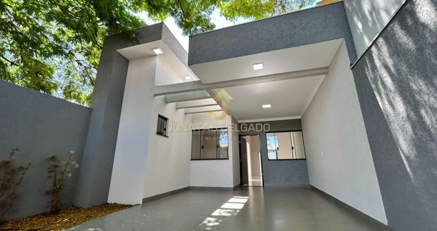 Casa com 3 quartos à venda na Rua Pioneira Guilhermina Mazolini, 347, Jardim Piata, Maringá