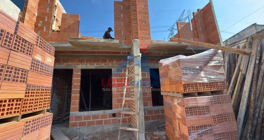 Sobrado à Venda no Vitória Regia – CIC, Curitiba/PR