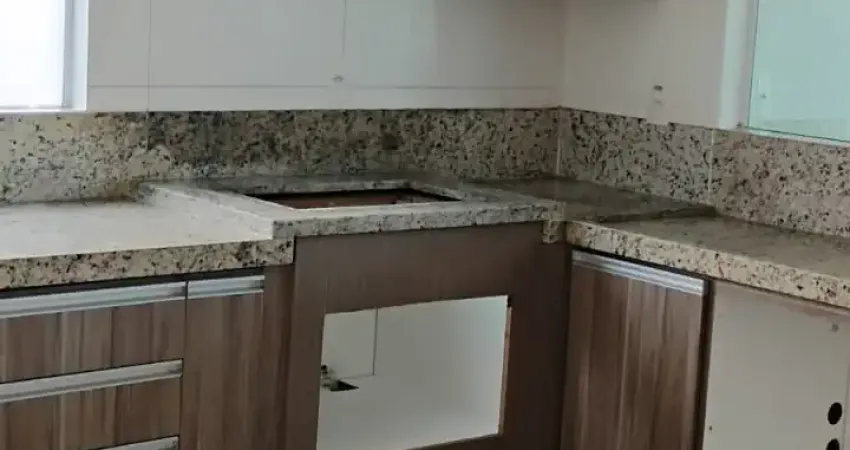lindo sobrado a venda condominio Jardins Barcelona Uberlandia