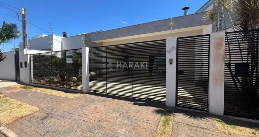 Casa para Venda em Maringá, Jardim Dias I, 3 dormitórios, 1 suíte, 2 banheiros, 2 vagas