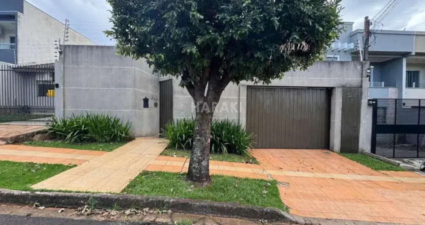 Sobrado para Venda em Maringá, Residencial Moreschi, 3 dormitórios, 2 suítes, 4 banheiros, 4 vagas