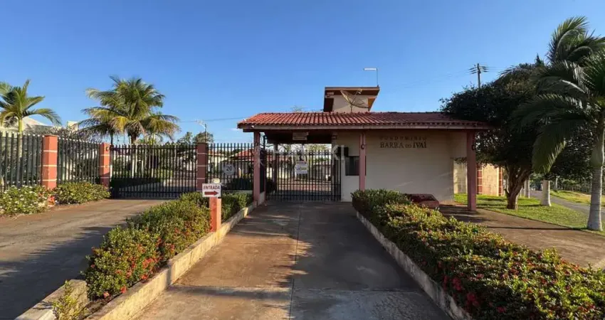 Casa em Condomínio para Venda em Ivatuba, Condomínio Barra do Ivaí I, 5 dormitórios, 1 suíte, 4 banheiros, 6 vagas