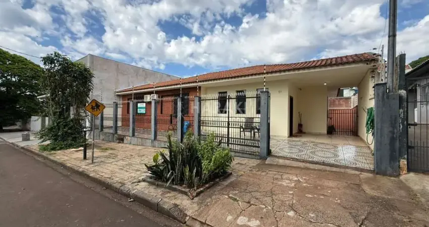 Casa para venda em maringá, zona 05, 3 dormitórios, 1 suíte, 2 banheiros, 2 vagas