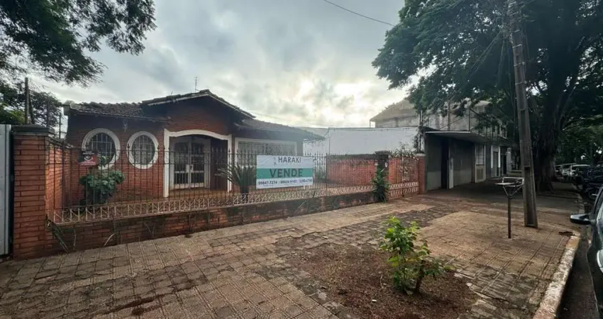 Barracão / Galpão / Depósito à venda na Avenida Brasil, 269, Zona 08, Maringá