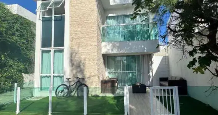 Casa Duplex à Venda - 4 Quartos, suite e varanda - Buraquinho, Lauro de Freitas