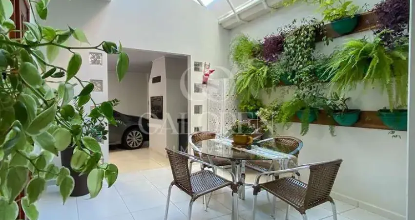 Sobrado de Alto Padrão no Parque São Paulo a Passos do Muffato Carlos Gomes