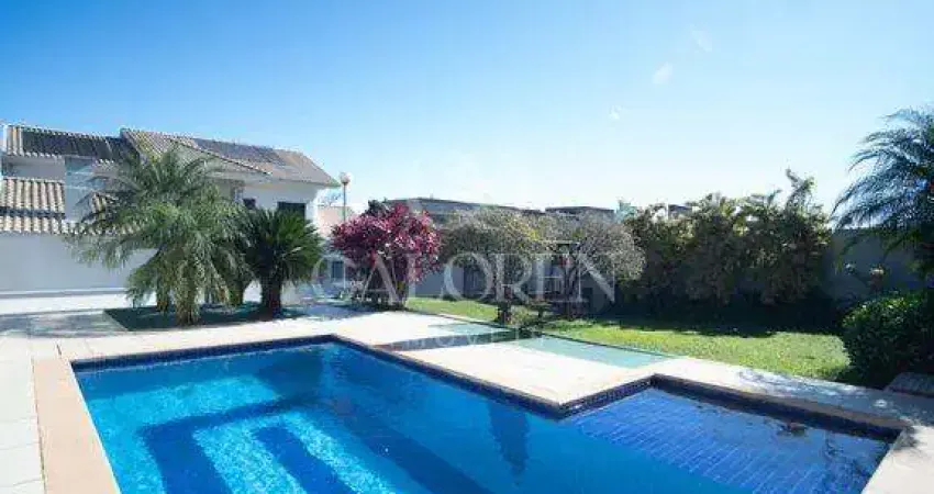 Casa à venda em cascavel, centro - 280m - piscina, churrasqueira e closet