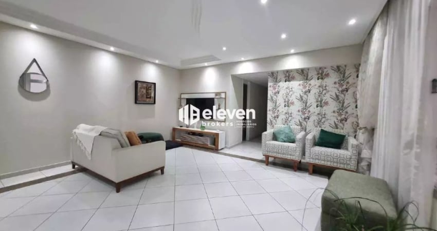 Muy Hermoso! Apartamento 03 Dormitórios, 01 Suíte, dependência completa, garagem, 300 metros do mar, Santos/SP