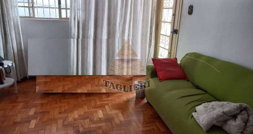 CASA TERREA 3 DORMITÓRIOS 1 SUITE PEQUENA SALA ENTRADA LATERAL4 VAGAS