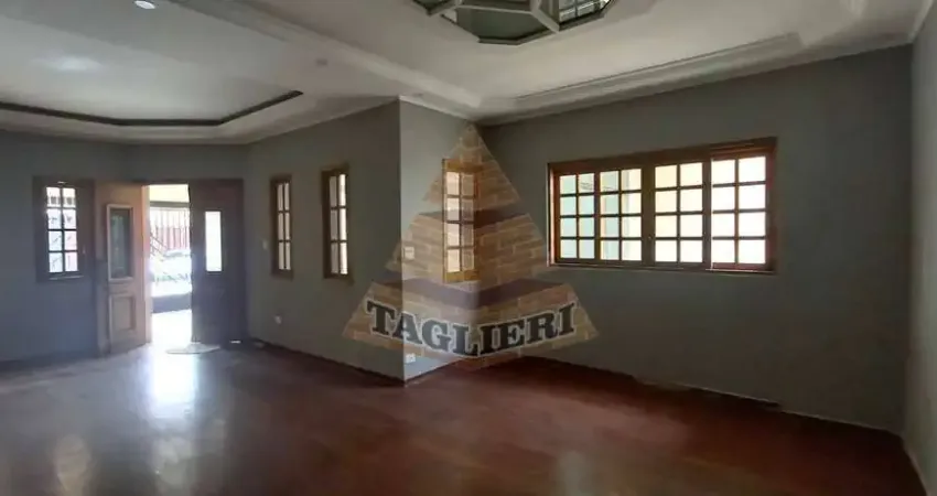 Casa térrea impecável tatuapé - 180m2. 2 quartos, 1 suíte, 4 vagas, quintal