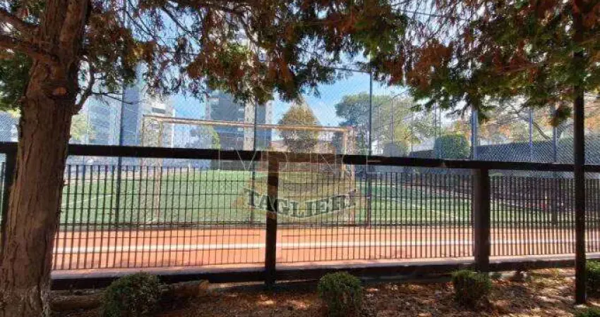 O apartamento possui 03 quartos ,1 suíte, vaga. anália franco