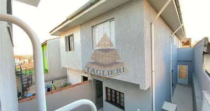 Sobrado semi geminado,3 dormiórios,1suite, com edicula,2vagas cobertas.