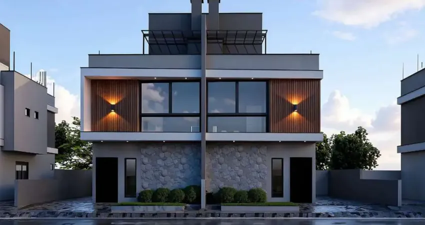 Casa à venda no Santinho, Florianópolis