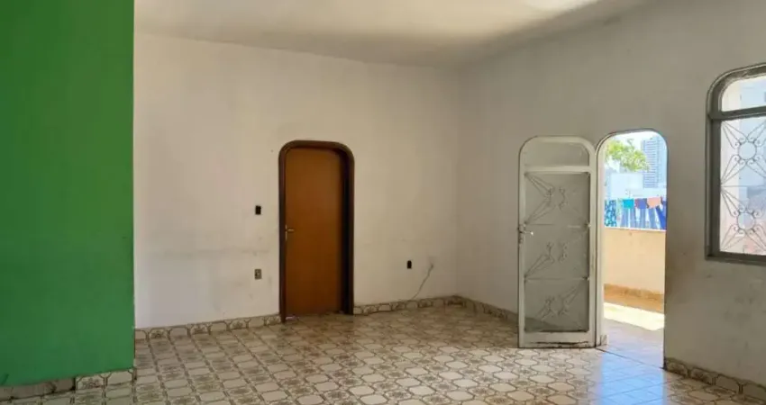 Prédio à venda na Avenida Historiador Rubens de Mendonça, Baú, Cuiabá