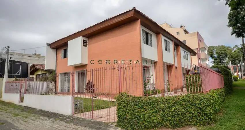 Casa comercial à venda no Água Verde, Curitiba 