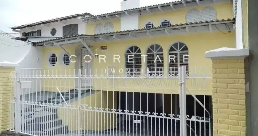 Casa com 8 quartos à venda no Mercês, Curitiba 