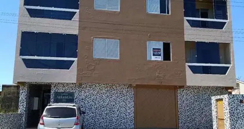 Residencial atlantis: apartamento próximo a beira mar na praia do mar grosso.
possui 2 dormitórios, sala,cozinha, lavandeira e banheiro.
1 vaga de garagem.
analisa permuta por imoveis de menor valor e