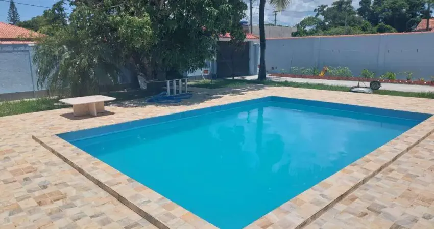 Ótima casa com piscina em vilatur com 2 quitinetes independente