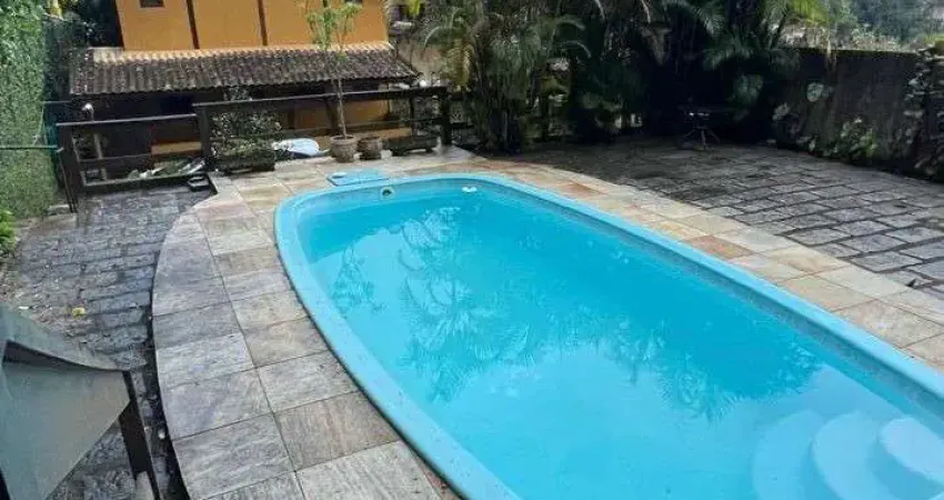 Casa com 4 quartos à venda na Avenida Portugal, 659, Valparaíso, Petrópolis