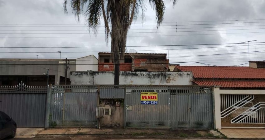 Casa com 3 quartos à venda na QE 24, Guará II, Brasília