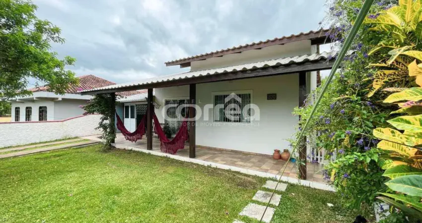 Casa com 3 quartos à venda na Avenida Joinville, 330, Salinas, Balneário Barra do Sul