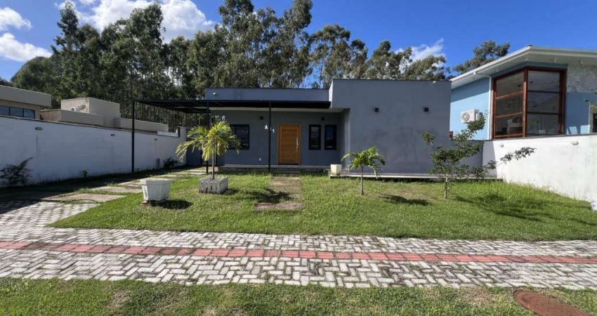 Casa em condomínio fechado com 3 quartos para alugar na Estrada Oscar Vieira da Costa Júnior, 111, Cajueiros (Itaipuaçu), Maricá