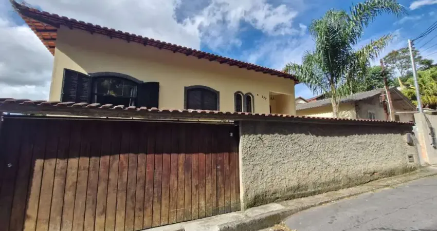 Casa com 3 quartos à venda no Mosela, Petrópolis 