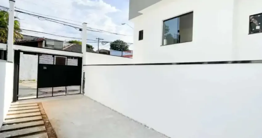 Localizado em um dos bairros mais charmosos de são paulo, o jardim helena, este imóvel encanta logo na entrada. com uma fachada imponente e moderna, a casa de dois dormitórios é o lar perfeito para qu