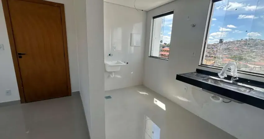 Apartamento 2 quartos com varanda e área privativa – Bairro Coqueiros, BH