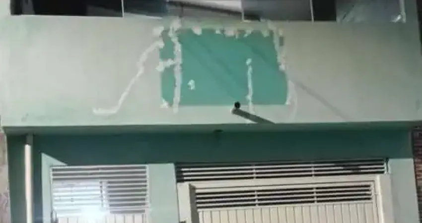 Sobrado – domingo no parque / são paulo
vende-se sobrado com 8 cômodos, 4 banheiros, 2 vagas de garagem, forno de pizzaria a lenha e laje preparada para expansão — localizado na travessa domingo no pa