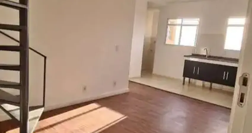 Sobrado novo em condomínio – cidade ademar / são paulo  
vende-se sobrado novo em condomínio com 1 dormitório, sala, cozinha, banheiro e vaga para 1 carro.

contrato registrado em cartório  
financiam