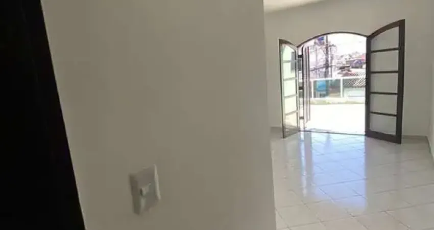 Sobrado – capão redondo / são paulo vende-se sobrado com 3 dormitórios, sala, sala de jantar, 3 banheiros, área de churrasco e vaga para 4 carros. imóvel amplo, ideal para famílias que buscam conforto